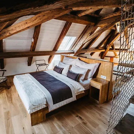 Boutique Corso Hotel Revnice